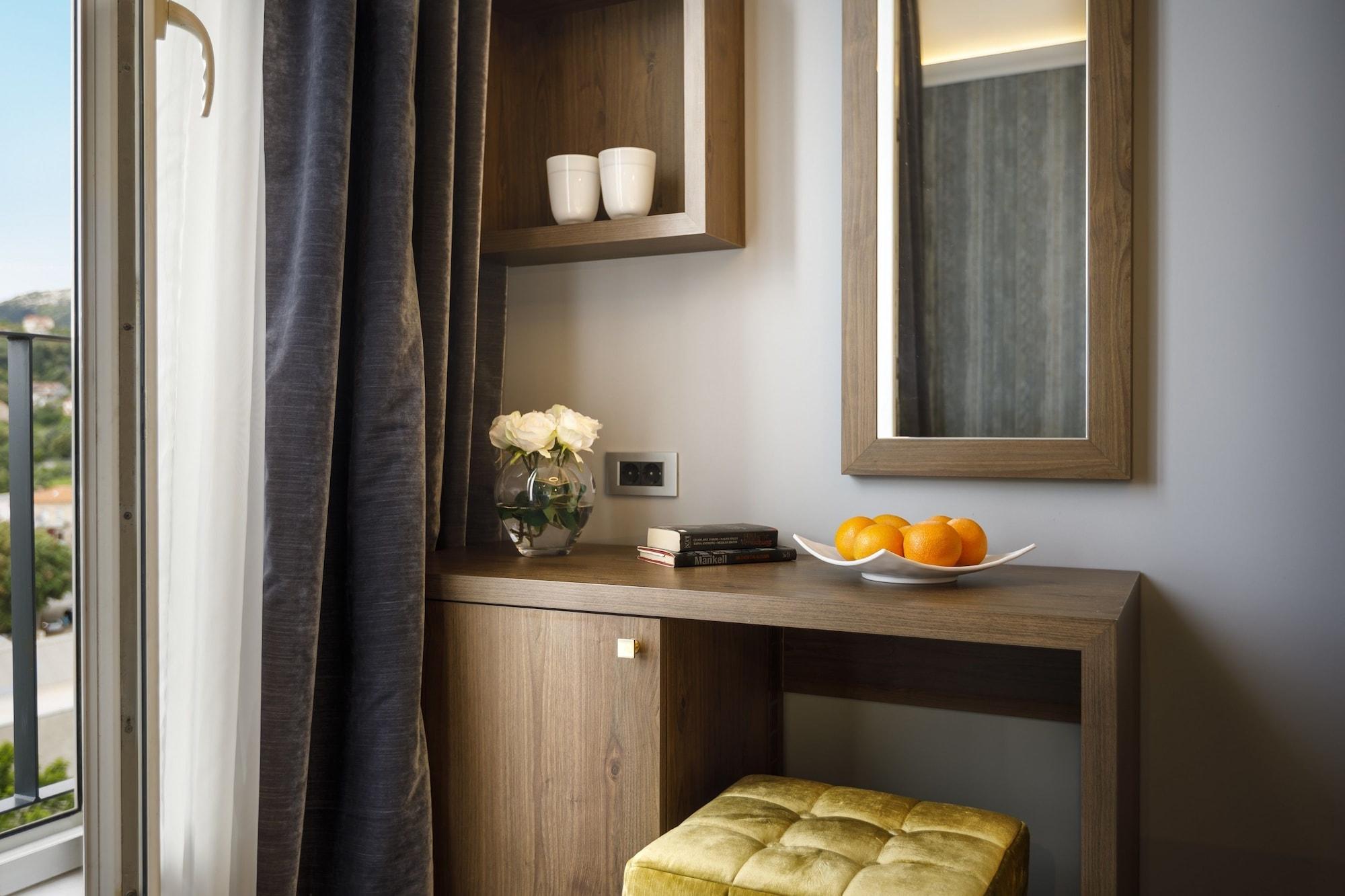 Imperial Heritage Hotel, Valamar Collection (Adults Only) Rab Town Extérieur photo